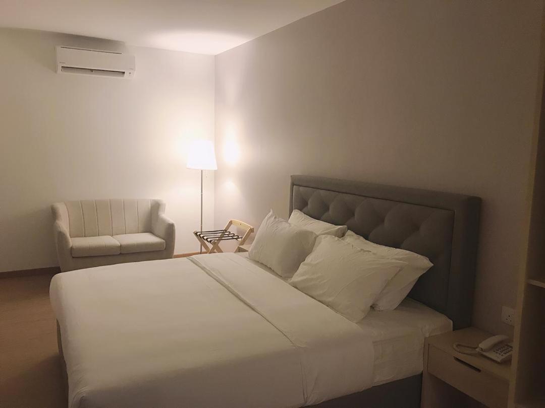 Miyabi Hotel Permas Johor Bahru Kültér fotó